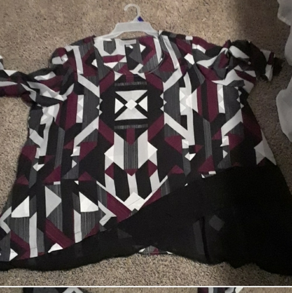 Women's plus size 26/28 blouse.  Worn once